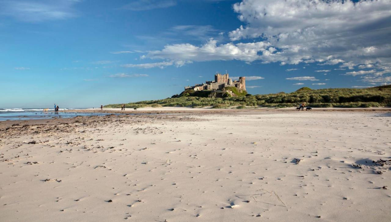 The Victoria Hotel Bamburgh Exterior foto